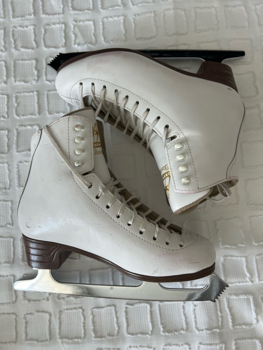 Jackson Classique Womens White Figure Ice Skates Model 1990 Mirage Blade Sz 7.5